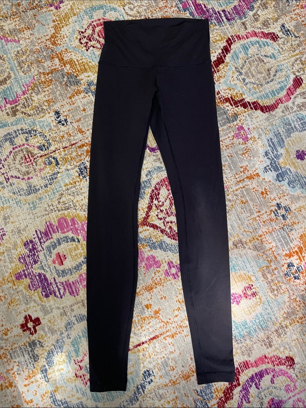 Lululemon black leggings Size 6